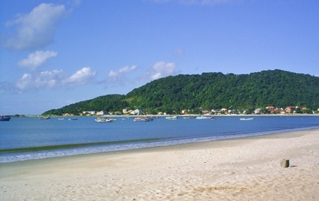 carnaval-em-praia-da-enseada